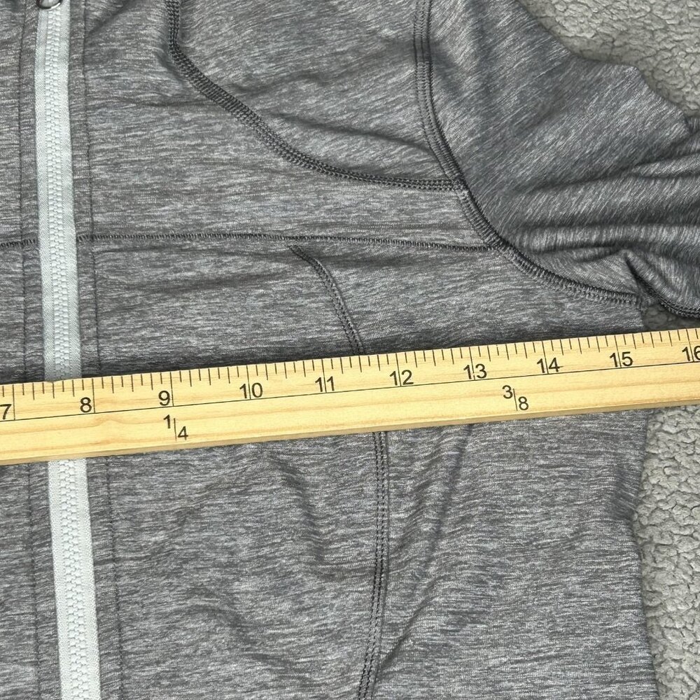 Lululemon Jacket Womens XS Gray 1/2 Zip Thumbholes Mesh Lined Running Yoga - Picture 8 of 13